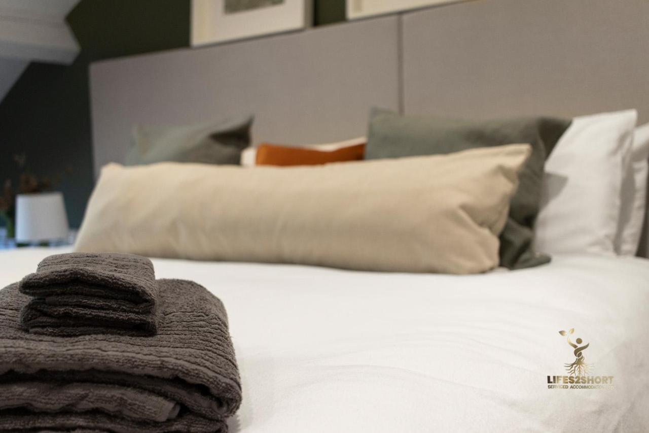 Luxe Courtyard Apartment For 4 Near Exeter City Centre Eksteriør bilde