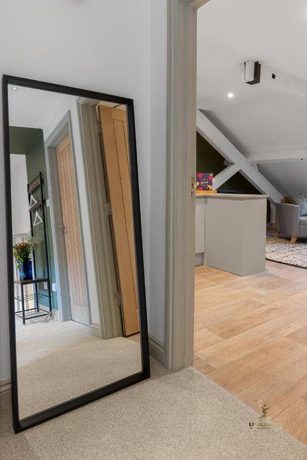 Luxe Courtyard Apartment For 4 Near Exeter City Centre Eksteriør bilde