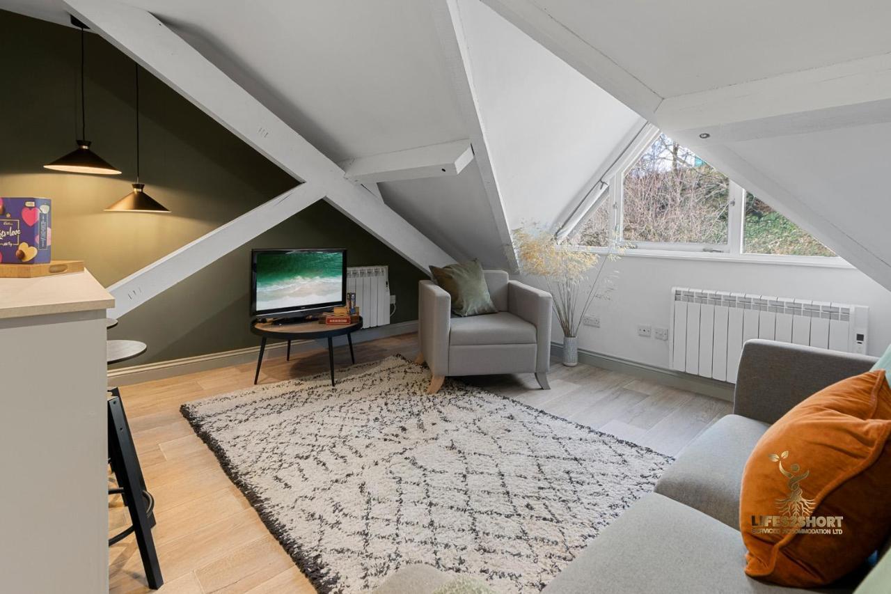 Luxe Courtyard Apartment For 4 Near Exeter City Centre Eksteriør bilde