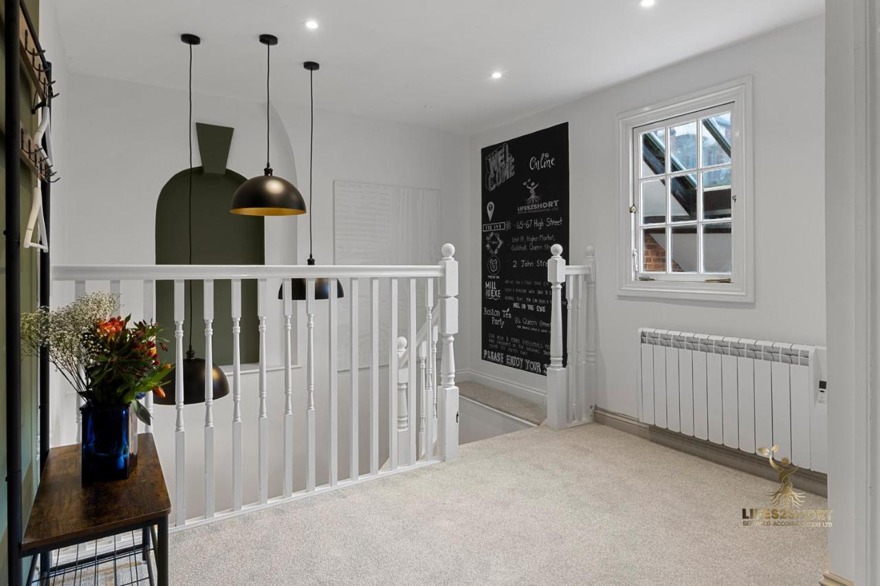 Luxe Courtyard Apartment For 4 Near Exeter City Centre Eksteriør bilde