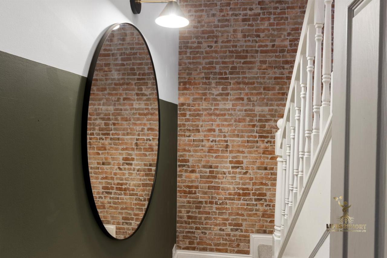 Luxe Courtyard Apartment For 4 Near Exeter City Centre Eksteriør bilde